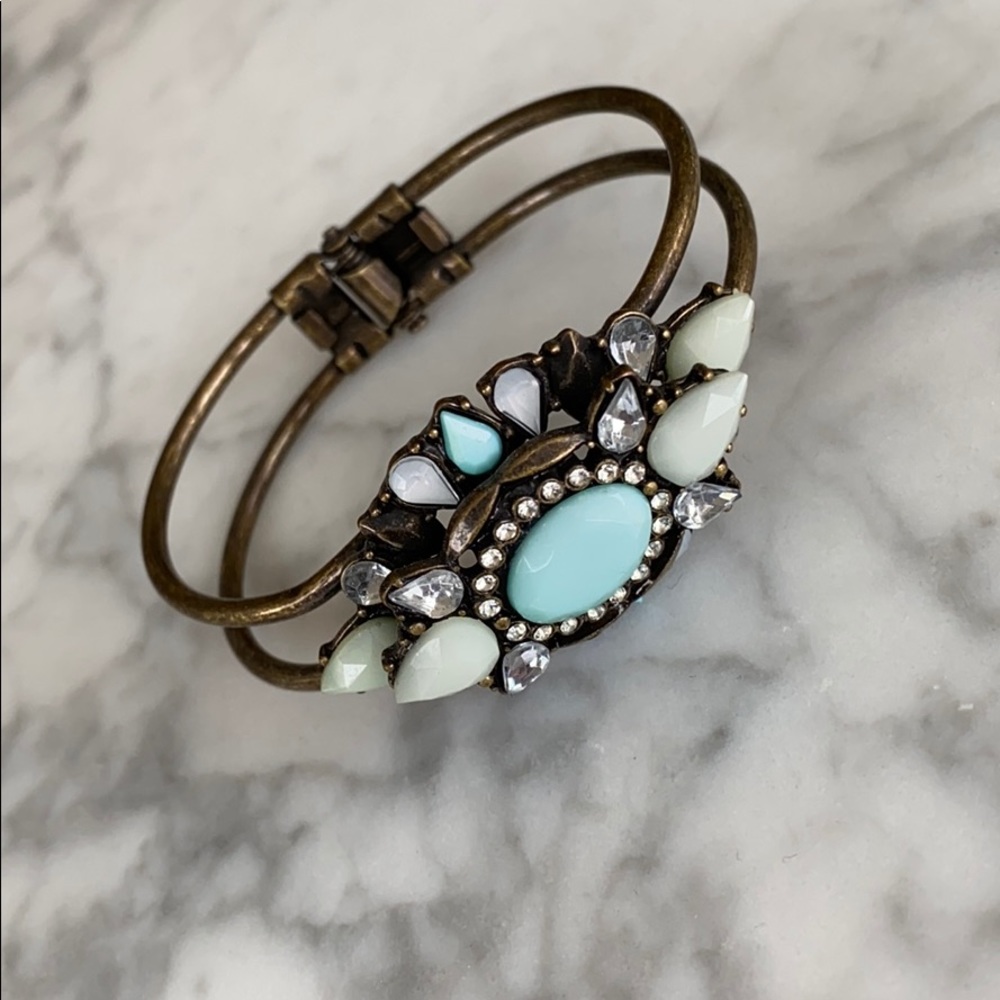 💕Free with purchase💕 Mint and brass bracelet